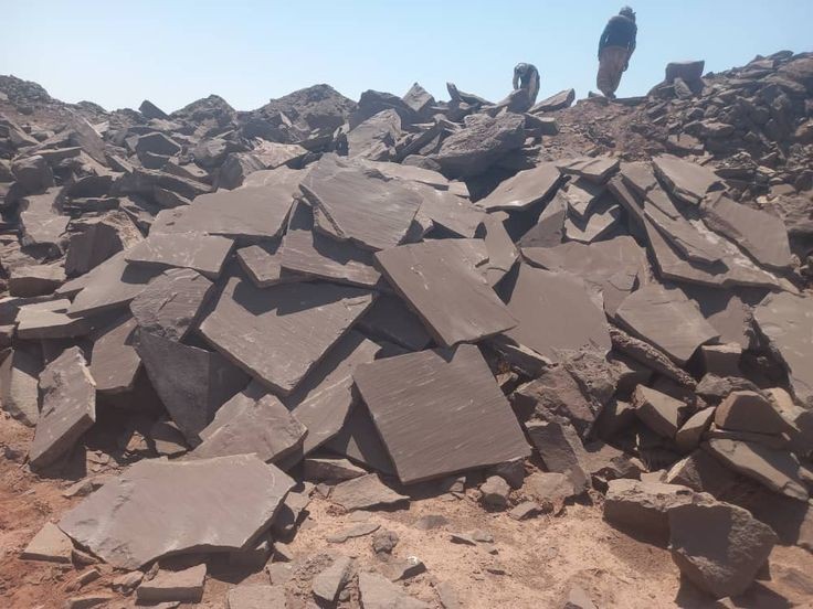 فروش سنگ لاشه قهوه ای