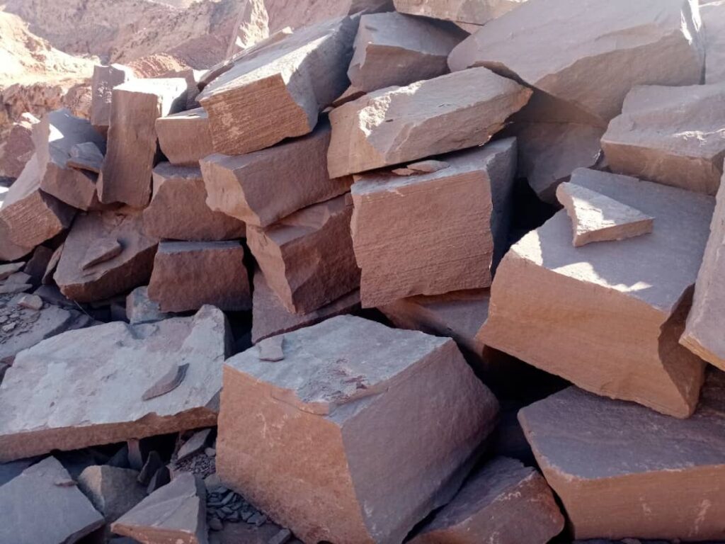 فروش سنگ لاشه قهوه ای