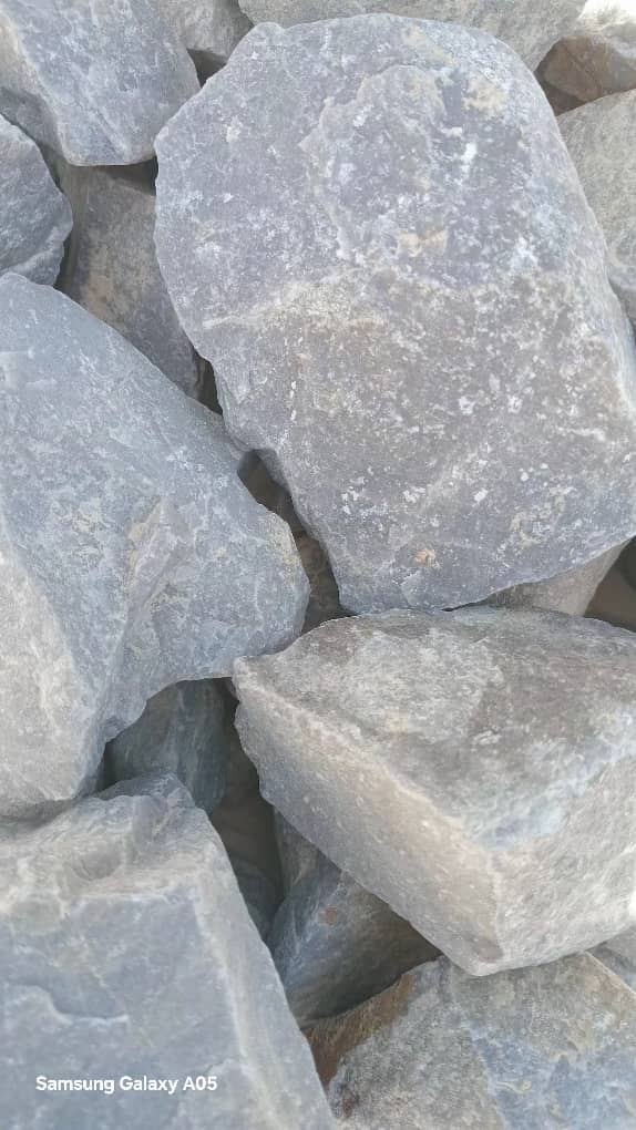 سیلیس- دانه بندی شده و کلوخه