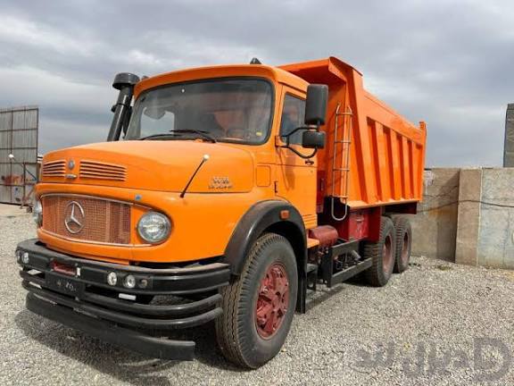 نیازمند کامیون کمپرسی برای حمل سنگ آهک خرد شده