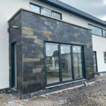 فروش سنگ لاشه و سنگ ورقه‌ای در مازندران | اجرای سنگ لاشه در محوطه‌سازی و فضای باز