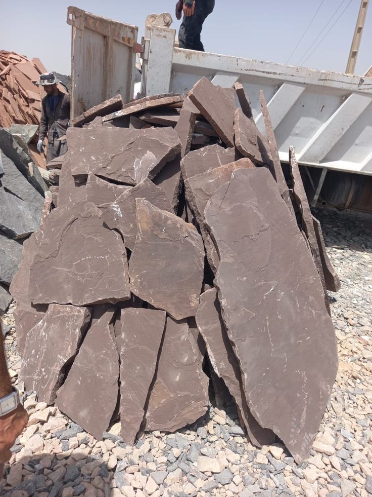 فروش سنگ لاشه قهوه ای