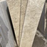 سنگ مرمریت کرم دهبید – ایده‌آل برای پله و نما