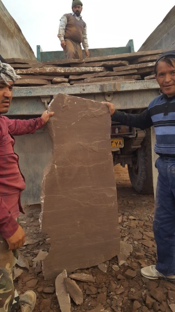 فروش سنگ لاشه قهوه ای