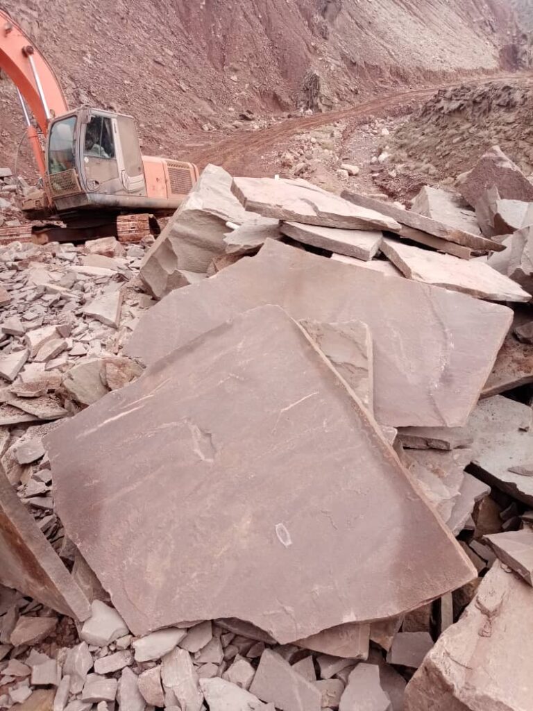 فروش سنگ لاشه قهوه ای