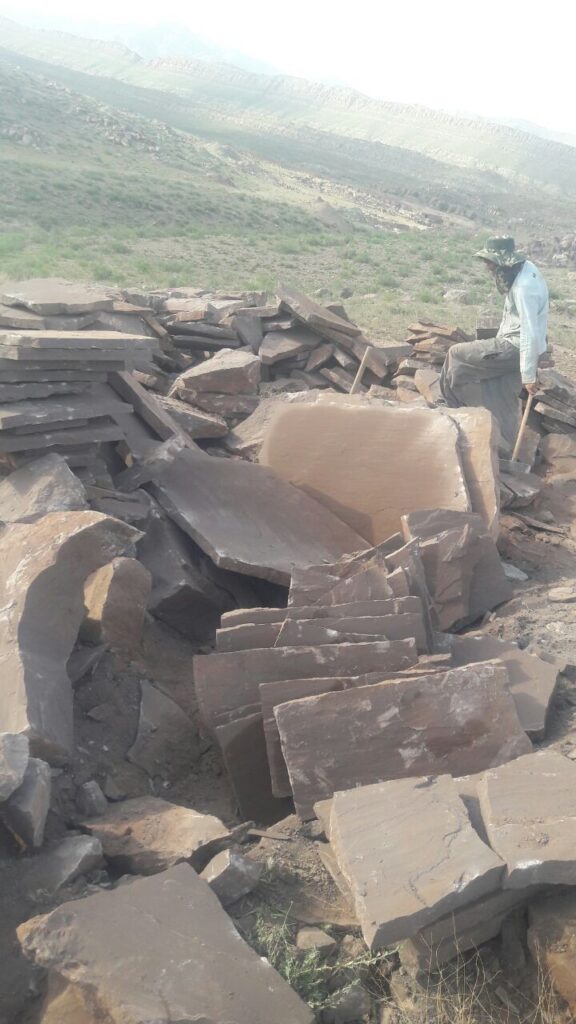 فروش سنگ لاشه قهوه ای