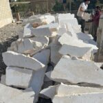 فروش سنگ لاشه. فروش سنگ مالون با قیمت مناسب رحیمی  شماره  تماس  ۰۹۱۰۴۸۹۶۵۷۳   ✅️فروش سنگ 🍁لاشه سنگ مالون سنگ ورقه ای به صورت کامل با ✅️قیمت مناسب برای محوطه سازی کف دیوار درپوش حیاط رنگ ✅️های مختلف قهوه ای تیره مشکی زرد پرتقالی سوخته سفید ✅️اجرا و فروش و نصب سنگ 🍁مالون سنگ لاشه سنگ ورقه ای در ✅️جایی دیگر سرما و گرما می باشد با قیمت مناسب کیفیت بالا ✅️مقاومت 🍁خوب در سراسر کشور می باشد اجرای بدنه و نمای ✅️ویلا و ساختمان، یکی از مراحل مهم و حساس در ساخت و ✅️طراحی آن، می باشد. نمای ساختمان های مختلف، با یکدیگر ✅️تفاوت دارد. به 🍁عنوان مثال؛ در برخی از ساختمان ها همچون ✅️ساختمان های اداری، هدف اصلی معمار، اجرای یک نمای رسمی ✅️و شیک می باشد؛ لذا انتخاب های پیش روی شما به نسبت ✅️محدود خواهد شد. در این صورت، باید از رنگ های خنثی، ✅️سنگ های خاص و طراحی های مختص ساختمان های اداری، ✅️استفاده کنید مختص 🍁ساختمان های اداری، استفاده کنید. در ✅️حالی که برای اجرای بدنه و نمای ویلا، انتخاب های شما ✅️گسترده تر بوده و امکان استفاده از رنگ های متنوع و مصالح ✅️مختلف، برای شما فراهم خواهد شد. برای اجرای نمای ویلا، می ✅️توان از انواع سنگ های ورقه ای استفاده نمود. سنگ های ورقه ✅️ای با داشتن ظاهر بسیار طبیعی، مقاومت بالا، کیفیت و قیمت ✅️مناسب، یکی از بهترین انتخاب های ممکن برای اجرای کف با ✅️سنگ لاشه انواع نمای ساختمانی و ویلا، می باشند. با توجه به ✅️اینکه اغلب ساختمان های ویلایی در مناطق دارای آب و هوای ✅️خاص بنا مقاومت و کیفیت بالا باشند، اهمیت ویژه ای دارد. در ✅️این بین، به نظر می رسد برای اجرای بدنه و نمای ویلا، استفاده ✅️از سنگ های ورقه ای و لاشه، رایج تر است. در این بین وجود ✅️تنوع رنگی در این سنگ ها، نکته تهران تهران  تهران  تهران دماوند  دماوند  دماوند  دماوند  لواسان  لواسان