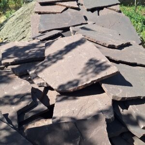 فروش سنگ لاشه. فروش سنگ مالون با قیمت مناسب رحیمی  شماره  تماس  09104896573   ✅️فروش سنگ 🍁لاشه سنگ مالون سنگ ورقه ای به صورت کامل با ✅️قیمت مناسب برای محوطه سازی کف دیوار درپوش حیاط رنگ ✅️های مختلف قهوه ای تیره مشکی زرد پرتقالی سوخته سفید ✅️اجرا و فروش و نصب سنگ 🍁مالون سنگ لاشه سنگ ورقه ای در ✅️جایی دیگر سرما و گرما می باشد با قیمت مناسب کیفیت بالا ✅️مقاومت 🍁خوب در سراسر کشور می باشد اجرای بدنه و نمای ✅️ویلا و ساختمان، یکی از مراحل مهم و حساس در ساخت و ✅️طراحی آن، می باشد. نمای ساختمان های مختلف، با یکدیگر ✅️تفاوت دارد. به 🍁عنوان مثال؛ در برخی از ساختمان ها همچون ✅️ساختمان های اداری، هدف اصلی معمار، اجرای یک نمای رسمی ✅️و شیک می باشد؛ لذا انتخاب های پیش روی شما به نسبت ✅️محدود خواهد شد. در این صورت، باید از رنگ های خنثی، ✅️سنگ های خاص و طراحی های مختص ساختمان های اداری، ✅️استفاده کنید مختص 🍁ساختمان های اداری، استفاده کنید. در ✅️حالی که برای اجرای بدنه و نمای ویلا، انتخاب های شما ✅️گسترده تر بوده و امکان استفاده از رنگ های متنوع و مصالح ✅️مختلف، برای شما فراهم خواهد شد. برای اجرای نمای ویلا، می ✅️توان از انواع سنگ های ورقه ای استفاده نمود. سنگ های ورقه ✅️ای با داشتن ظاهر بسیار طبیعی، مقاومت بالا، کیفیت و قیمت ✅️مناسب، یکی از بهترین انتخاب های ممکن برای اجرای کف با ✅️سنگ لاشه انواع نمای ساختمانی و ویلا، می باشند. با توجه به ✅️اینکه اغلب ساختمان های ویلایی در مناطق دارای آب و هوای ✅️خاص بنا مقاومت و کیفیت بالا باشند، اهمیت ویژه ای دارد. در ✅️این بین، به نظر می رسد برای اجرای بدنه و نمای ویلا، استفاده ✅️از سنگ های ورقه ای و لاشه، رایج تر است. در این بین وجود ✅️تنوع رنگی در این سنگ ها، نکته تهران تهران  تهران  تهران دماوند  دماوند  دماوند  دماوند  لواسان  لواسان