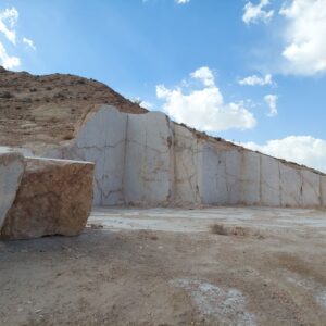 واگذاری پروانه بهره برداری معدن مرمریت کرم صورتی