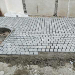 اجرای سنگ کوبیک