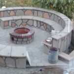 اجرای سنگ لاشه دیوار نما ویلا باغچه