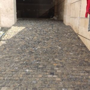 اجرای سنگ کوبیک در تهران