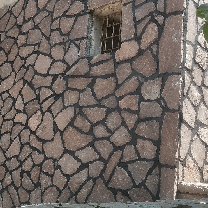سنگ لاشه دماوند فروشنده رحیمی هستم در خدمت مشتریای عزیز هستم سنگ مشکی میگون درهم